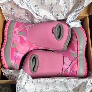 Perfect Storm Pink and Gray Camouflage Kids Boots